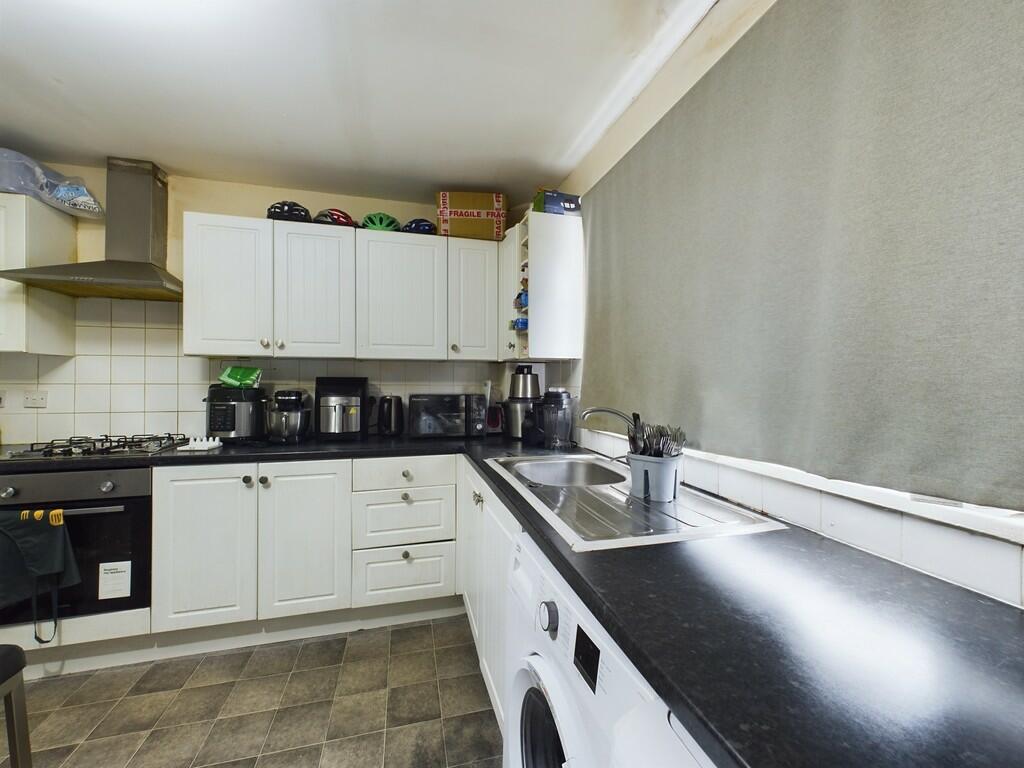 CAM01835G0-PR0095...