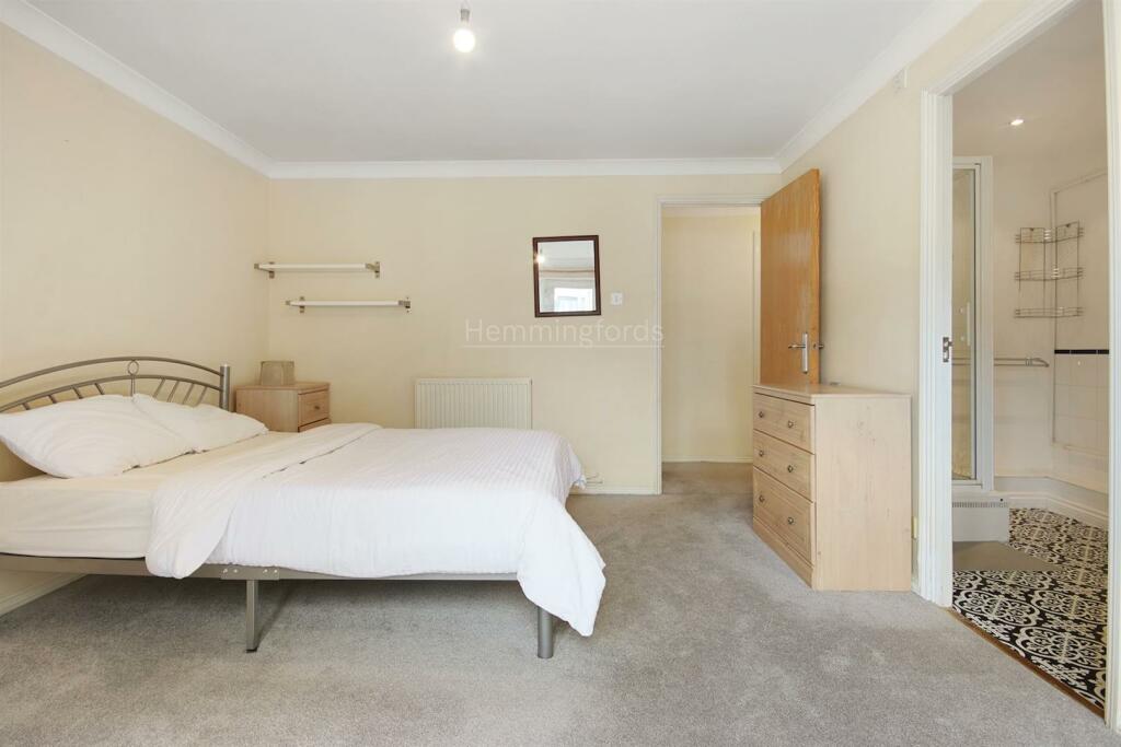 12-f88577446 - AM - 56 Leeds Court, 201 St. John S