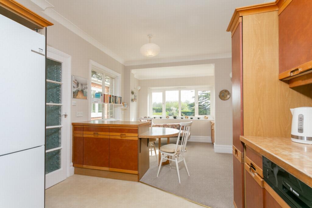 Kitchen/breakfast rm