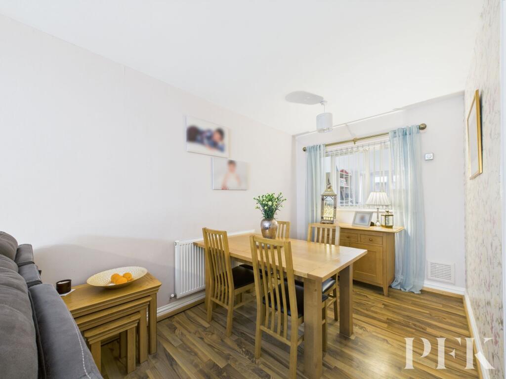 Living Room / Dining Room