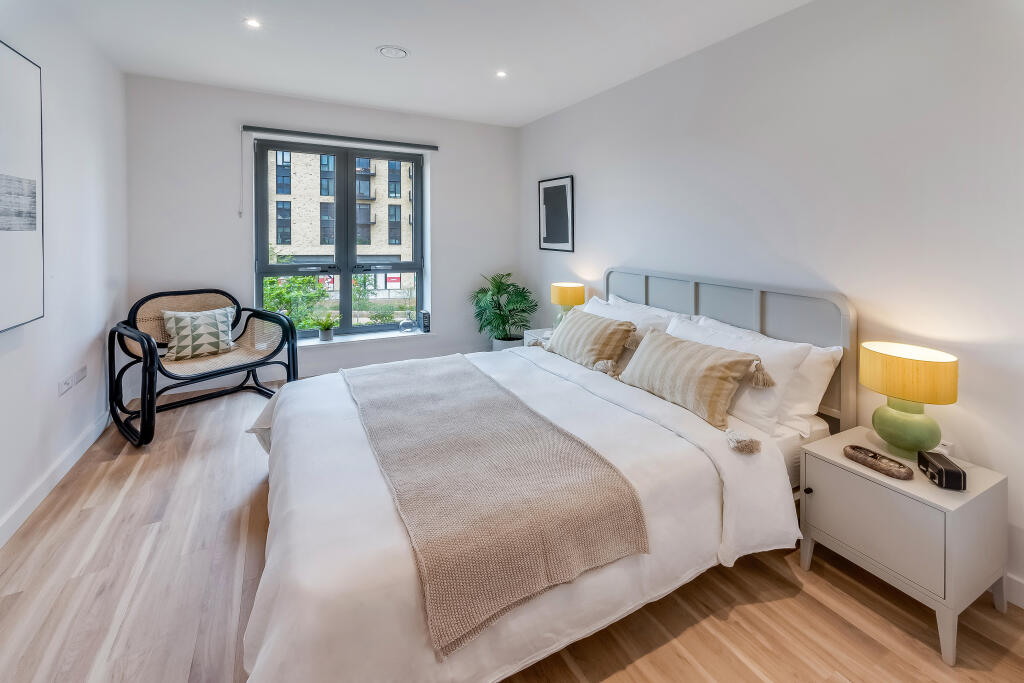 GQ Lyons Dock 1 Bed (3) (1)