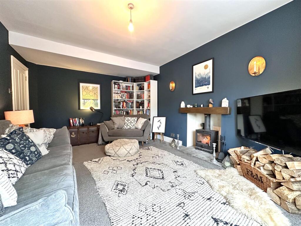 Large Living Room With log Burner 965