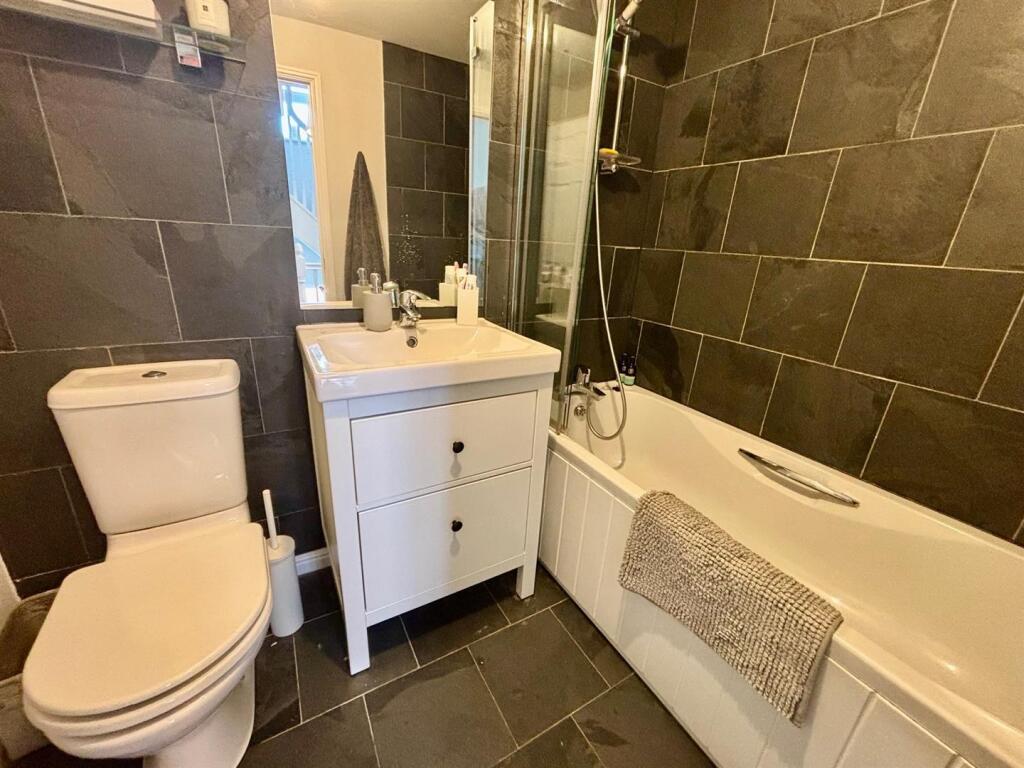 Main Bathroom