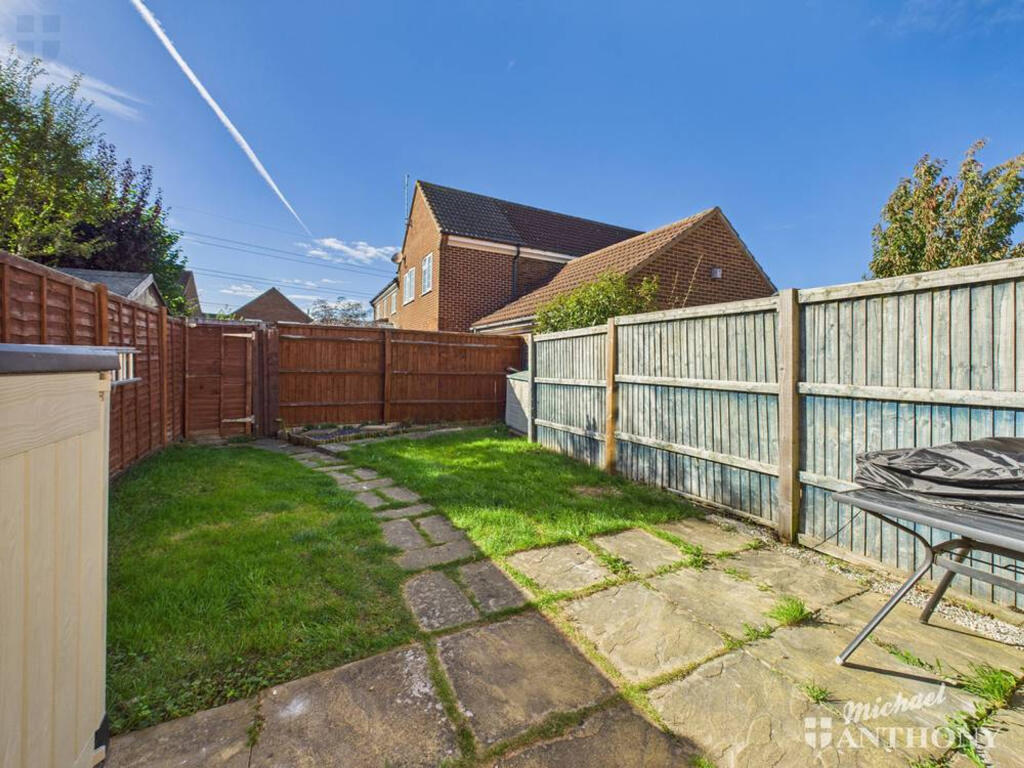 CAM03852G0-PR0442-STILL008-thumbnail-h750-70