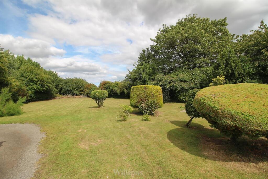 Rear &amp; Side Gardens