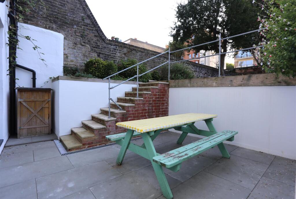 24a Tisbury Rd new 25 (13).JPG