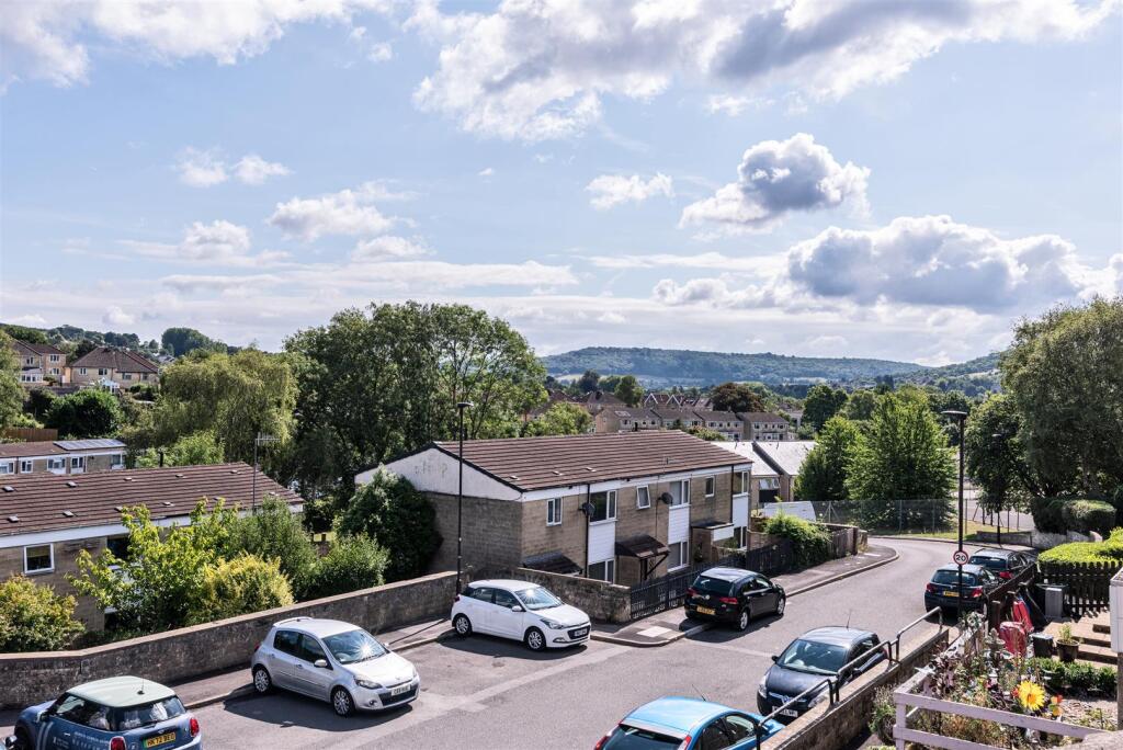 17 Coxley Drive, Bath, BA1 6PD-12.jpg