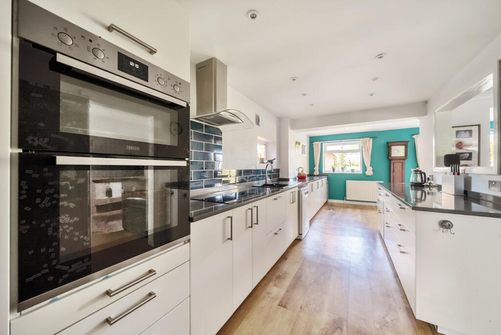 1311111-8-6851a38...