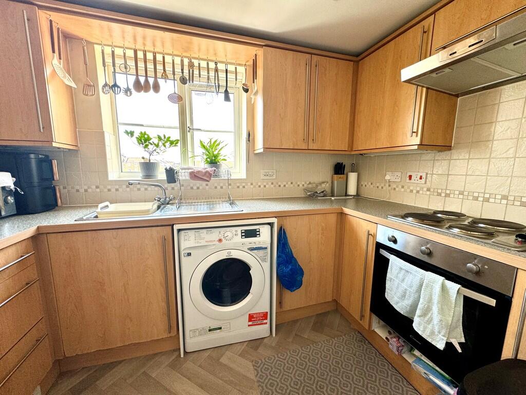 67 Collier way ki...