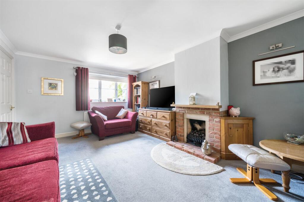 50 High Street, Whittlebury