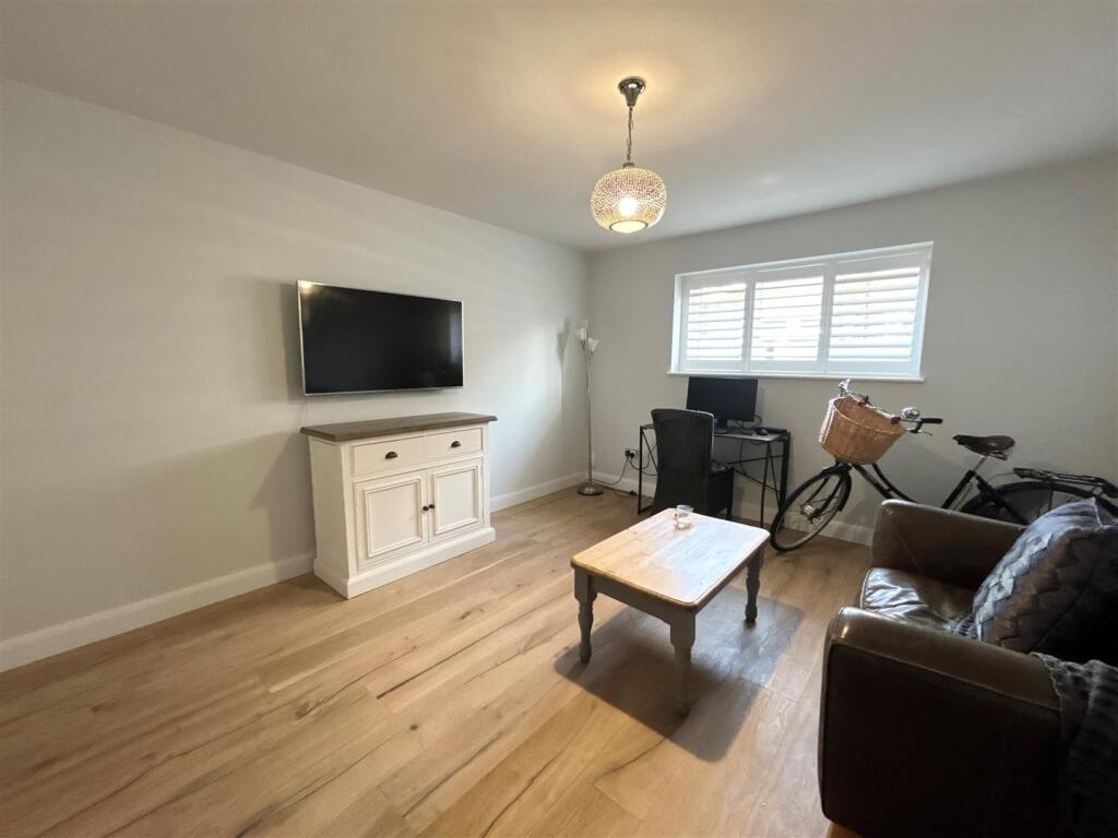 Sitting Room/Bedroom Three