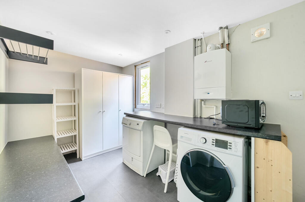 1336309-4-6899b2a...