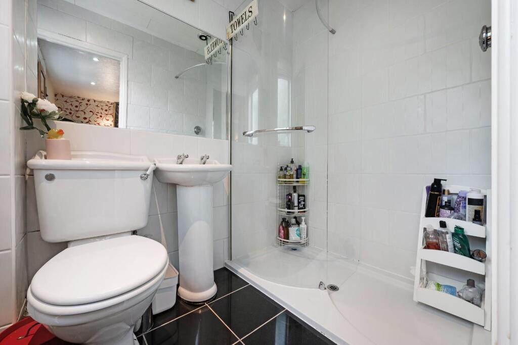 58 Threadfold Way HDR-19.jpg