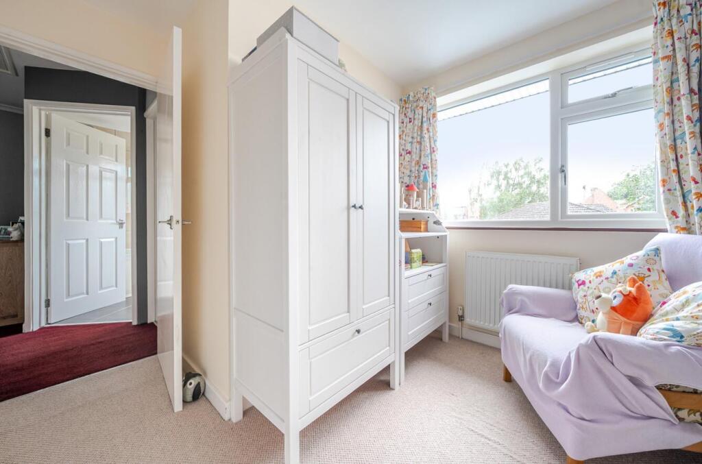 2 Gainsborough Crescent, Hillmorton (8).JPG