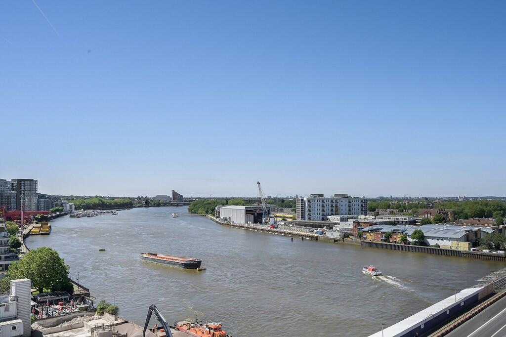 Battersea Reach, ...