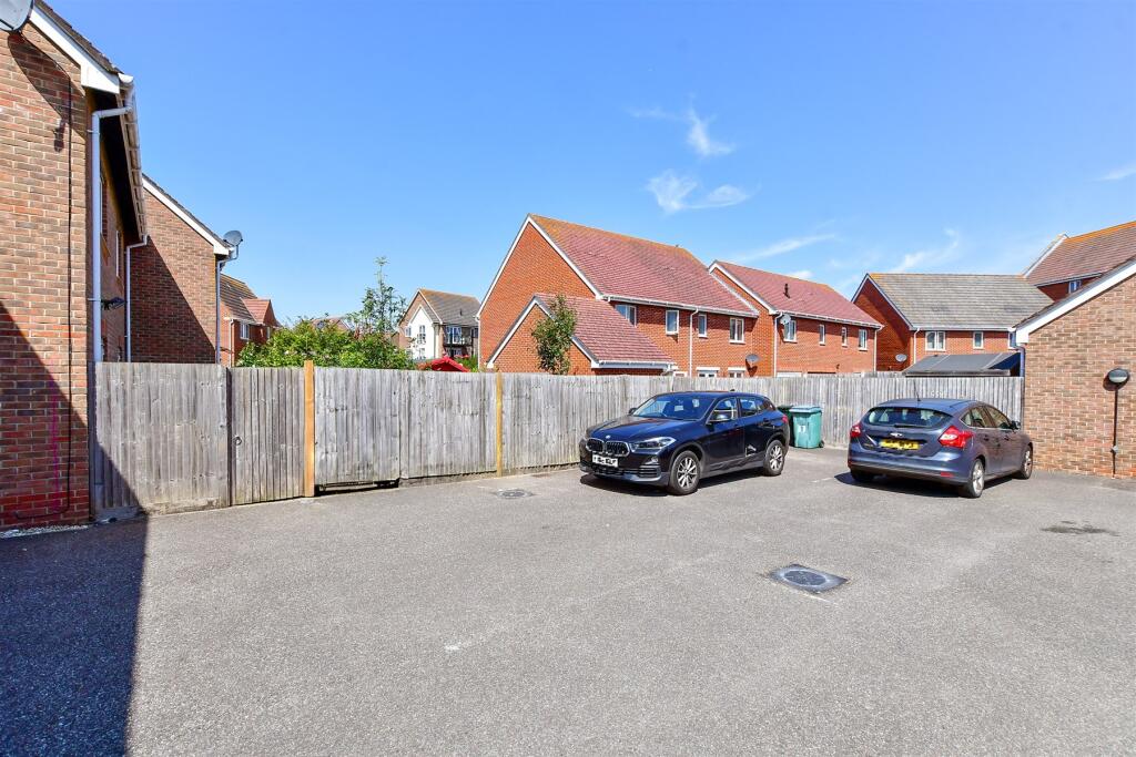 Driveway/Parking