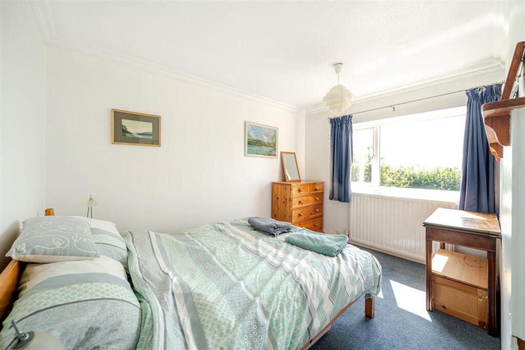 25 Bradden Road, Greens Norton (29).jpg