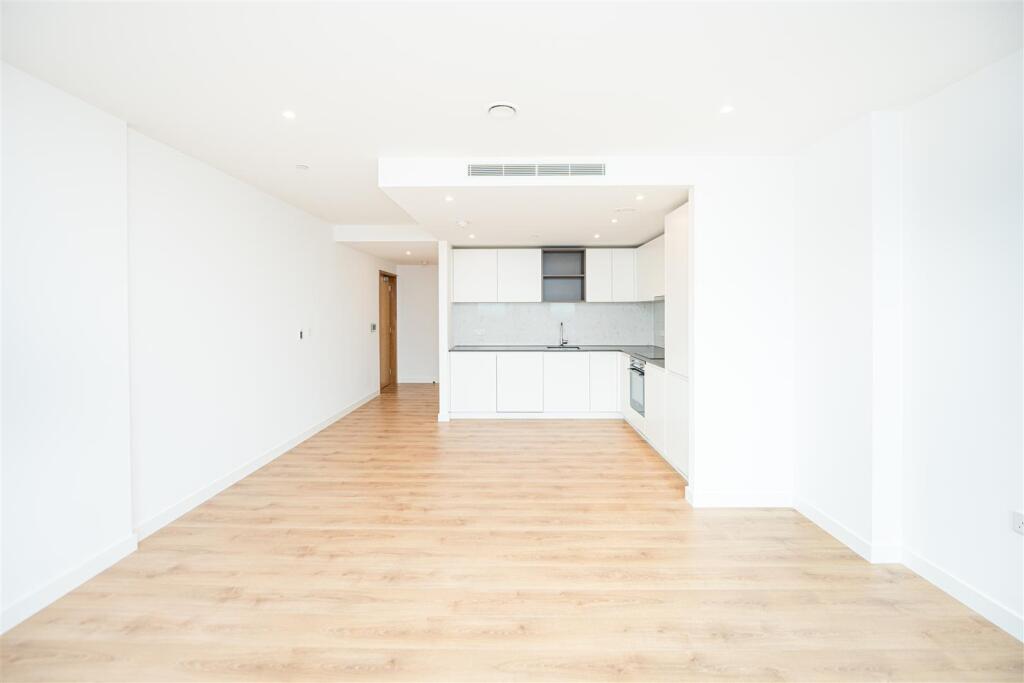 Kitchen      .jpg