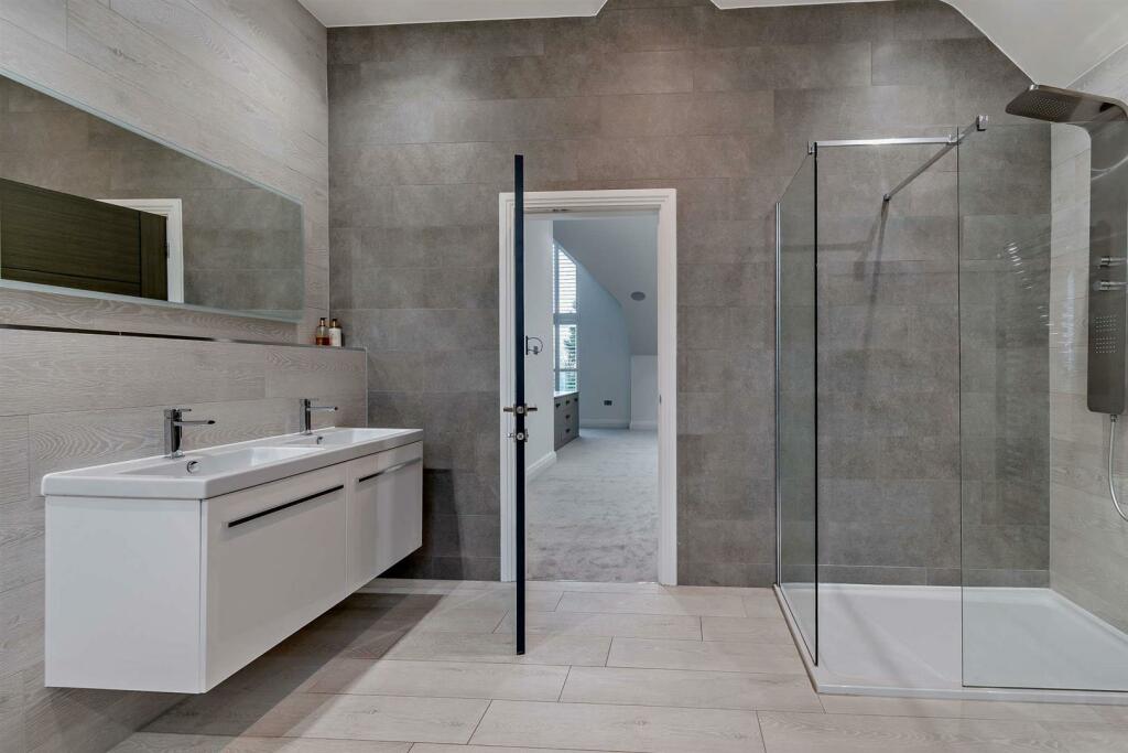 8629922-interior21-800.jpg