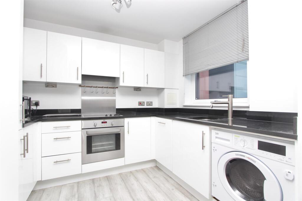 Aquarelle House, City Road