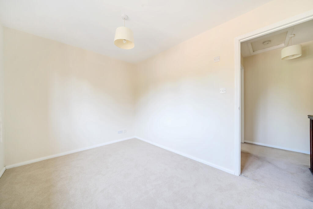 1321504-16-686d3d...