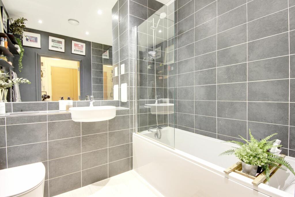 Family bathroom