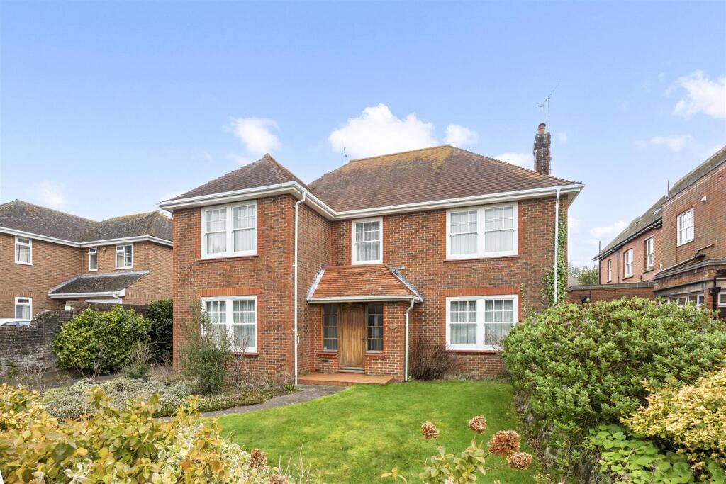 Beccles Road, 4-032 copy.jpg