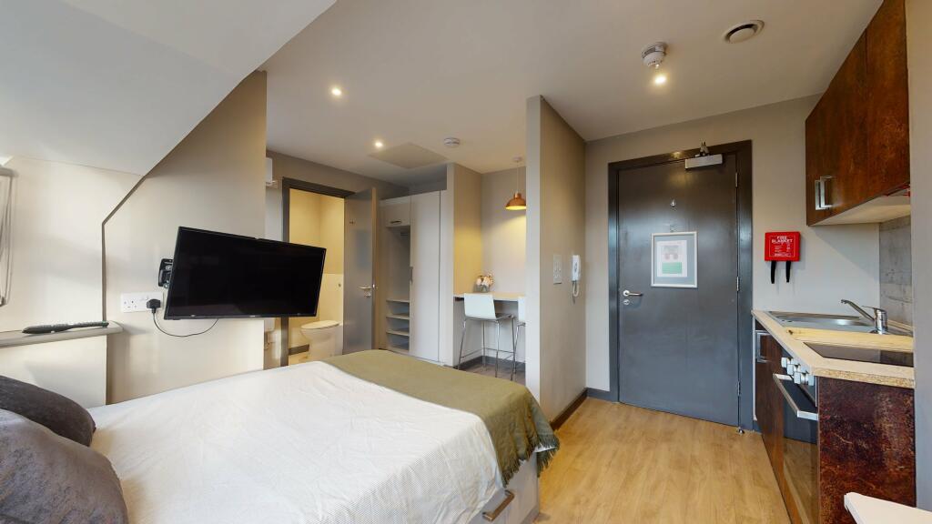 Apt-23-Student-52-10