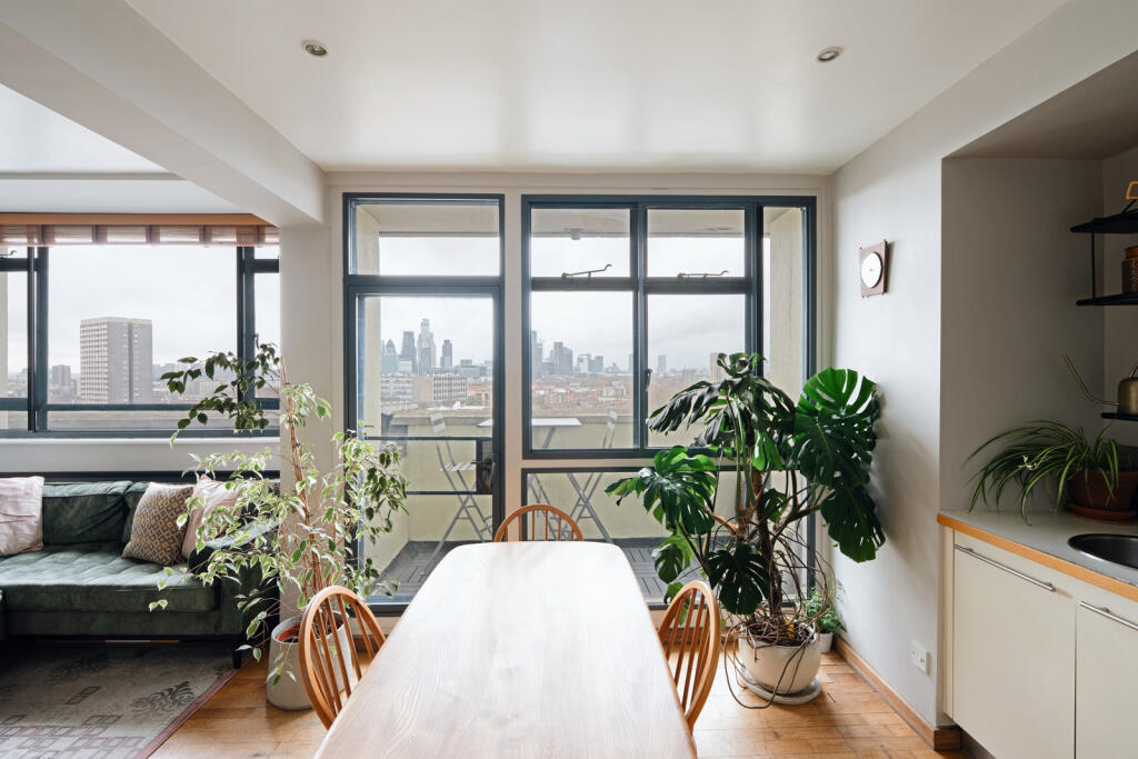 324238 - MP06393.jpg