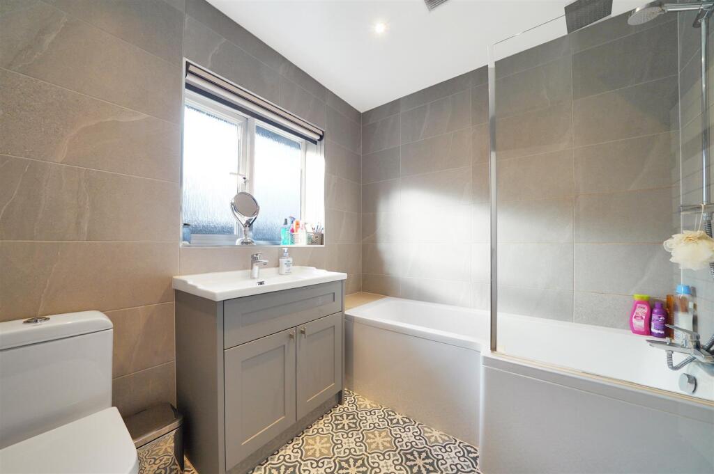 25 Bengeworth Road - ux3AViKvRYfdZ98RnKy9.jpg