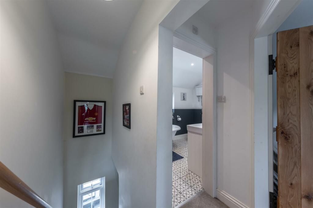 1 Woodbine Cottages-021.jpg