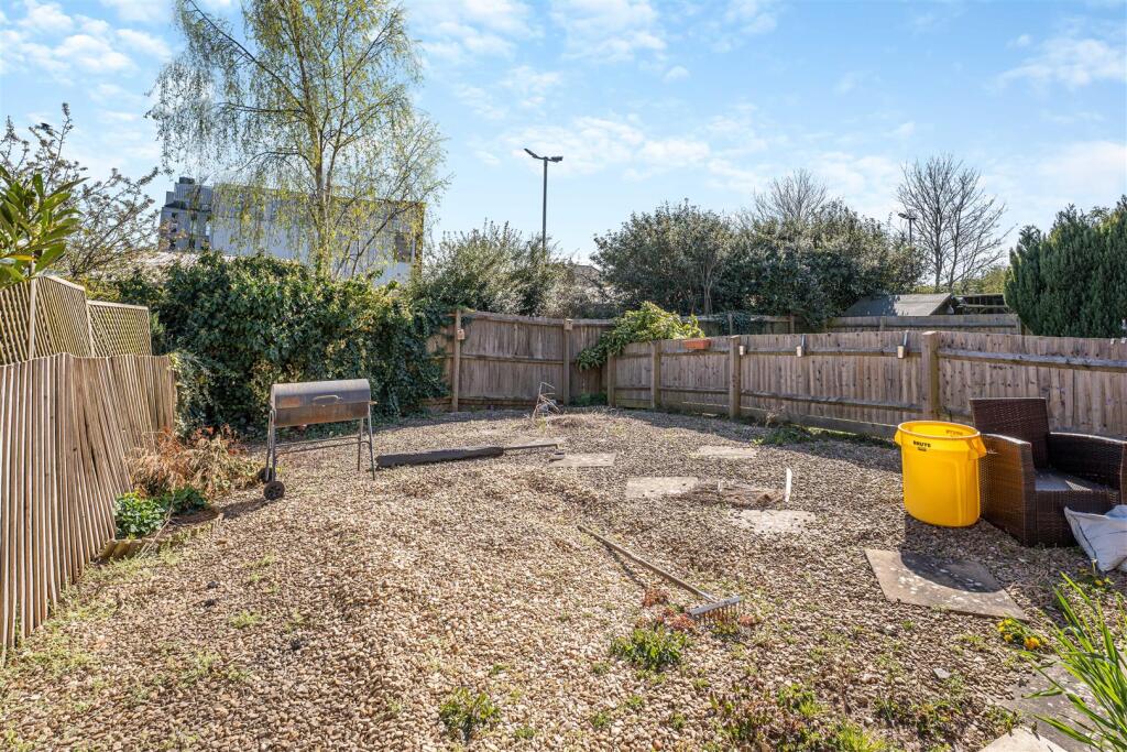 99 Coopers Gate, Banbury-11.jpg