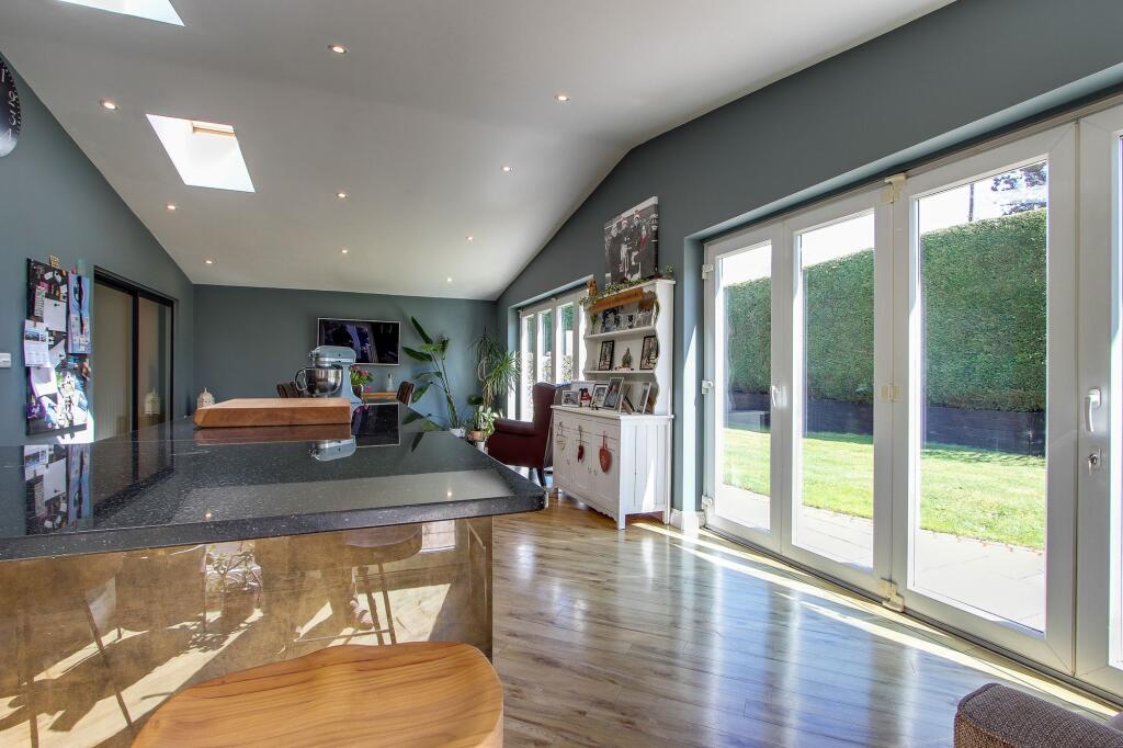 Open Plan Kitchen/Diner/Family Room