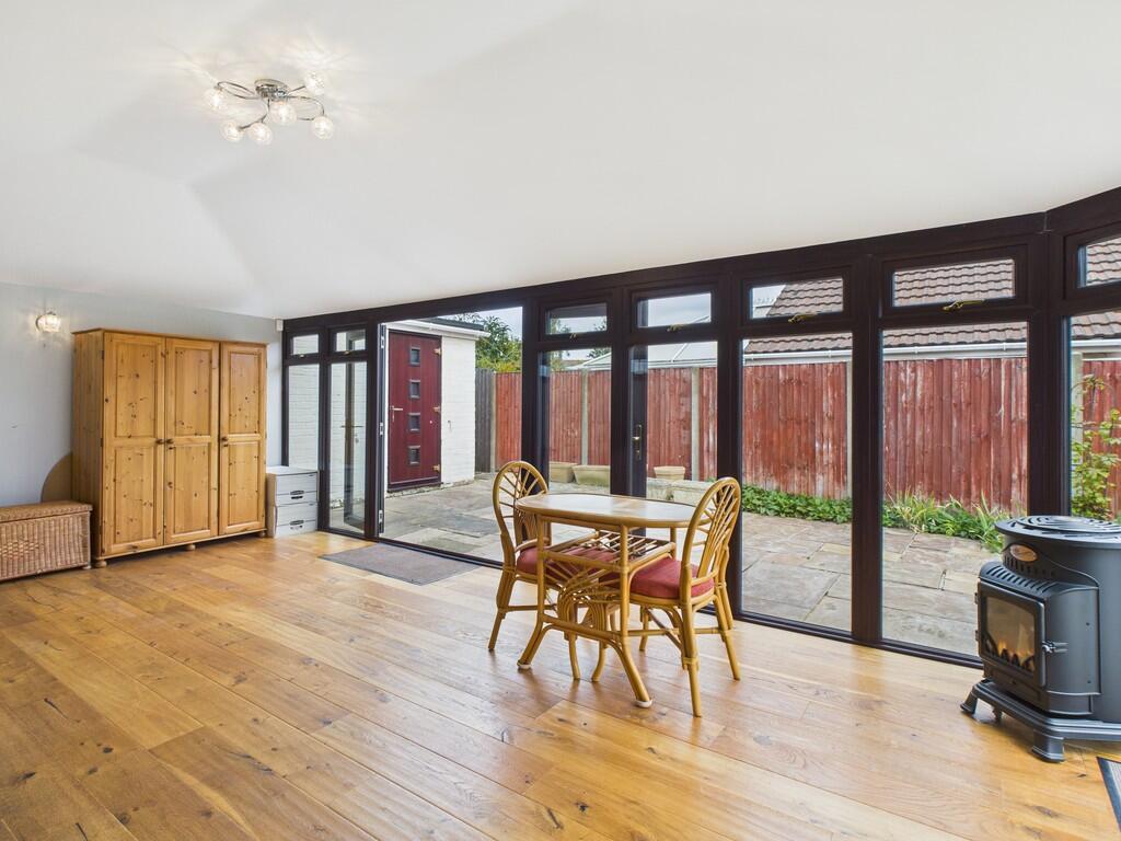 CAM05068G0-PR0051...