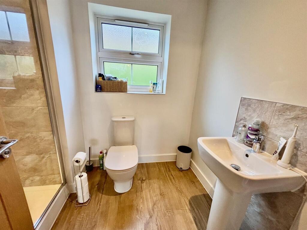 Shower Room En-Suite