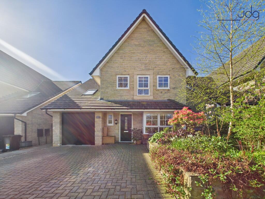 Welcome to Dennison Close