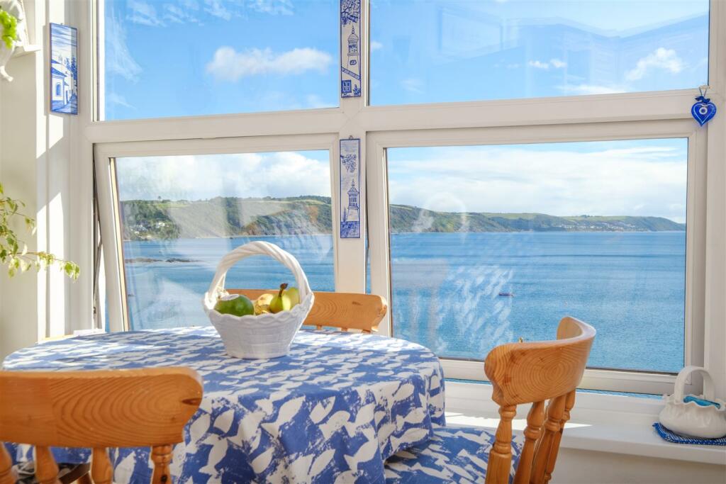 Parry 5 Rock Towers Looe-5.jpg