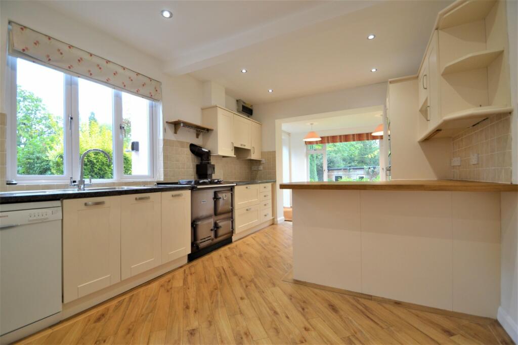 Kitchen/Breakfast Ro