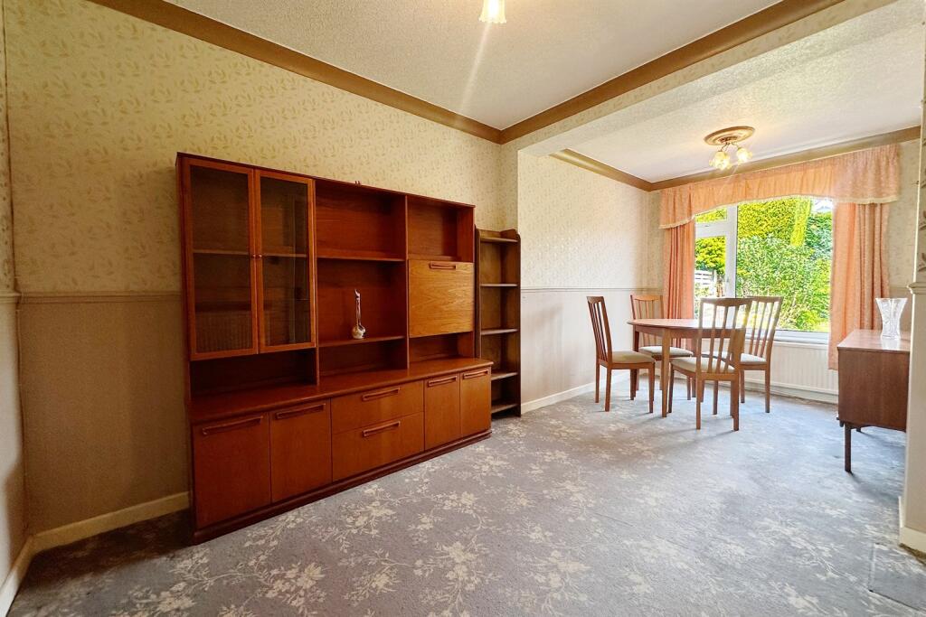 Dining Room/ Sitting