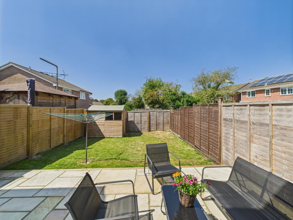 CAM02023G0-PR0156-STILL021