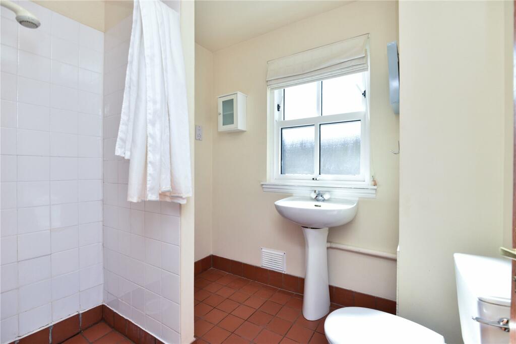 Family Shower Room