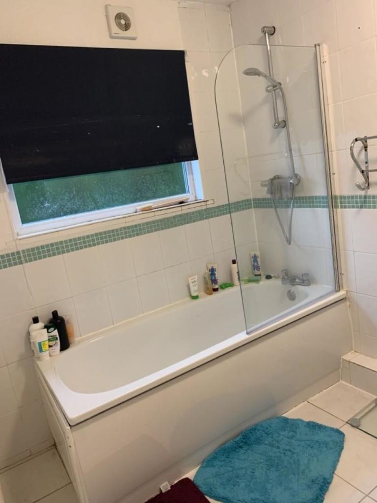 Bathroom 72.jpg