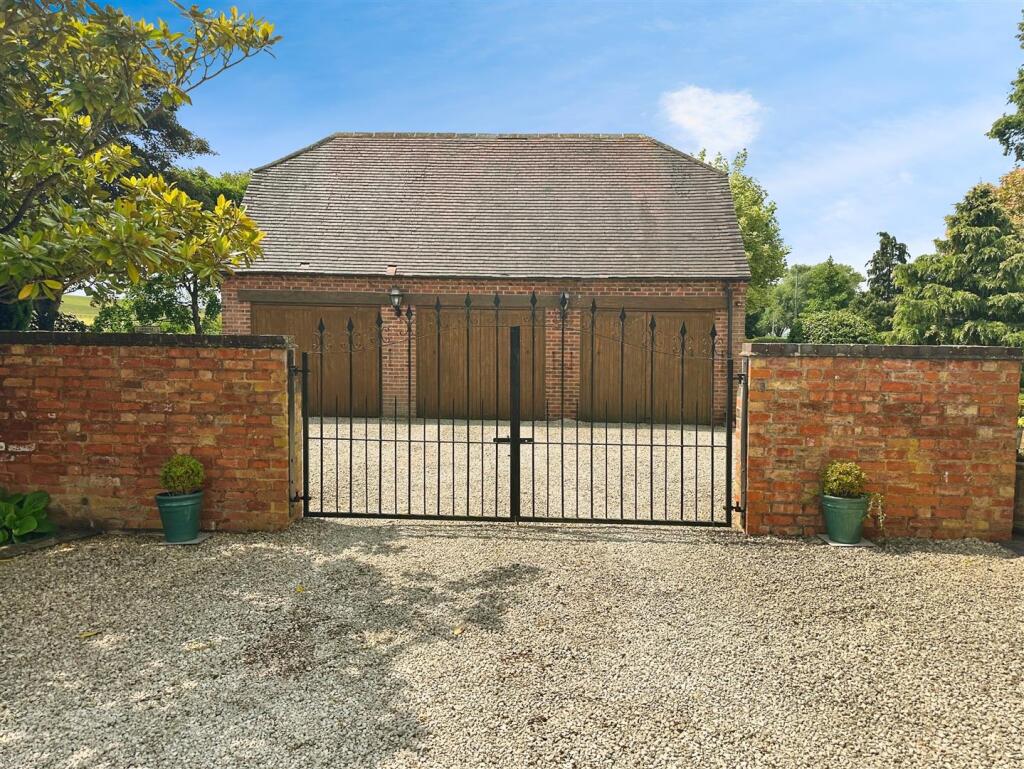 43e5cfa5--41B7-BFBE-CBFB5802CF66-66306-0000156E5A1