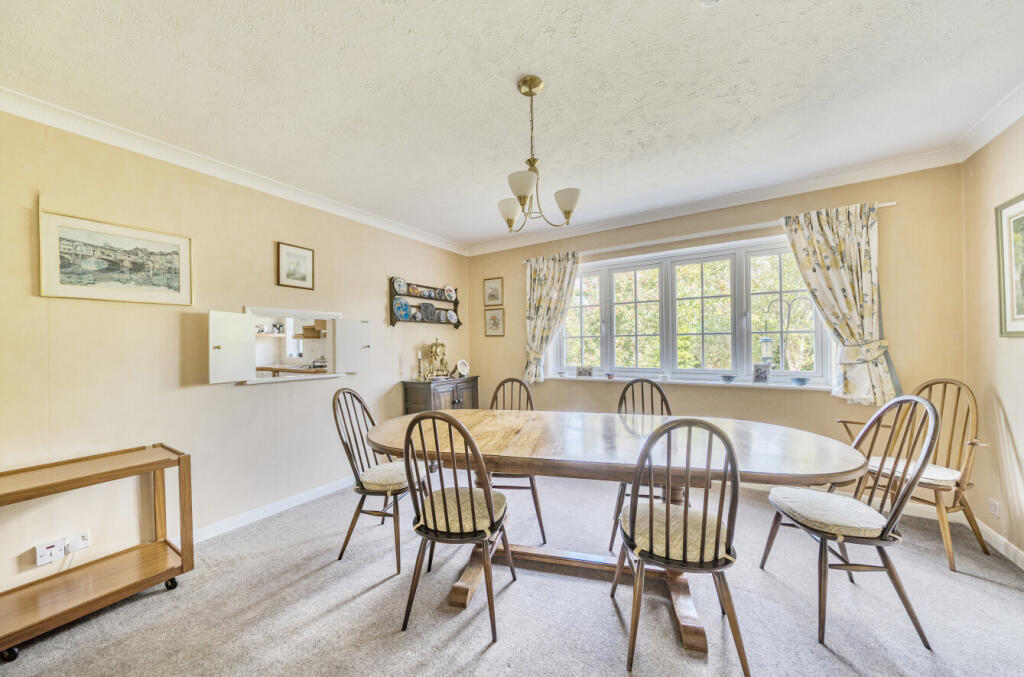 1350012-5-68c8284...