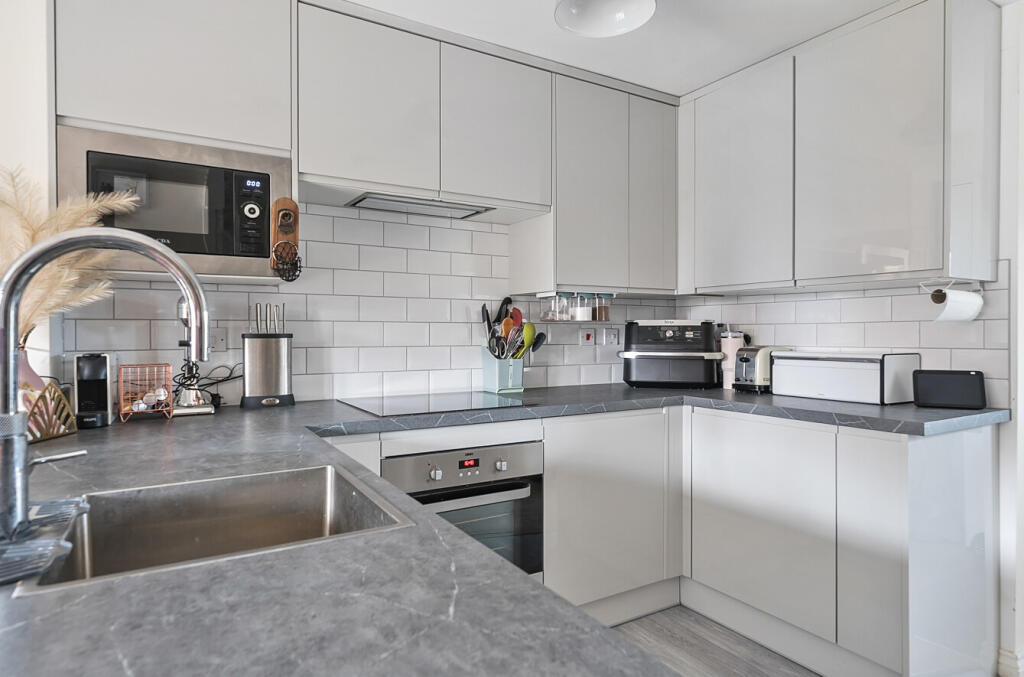 1312065-12-685beb...