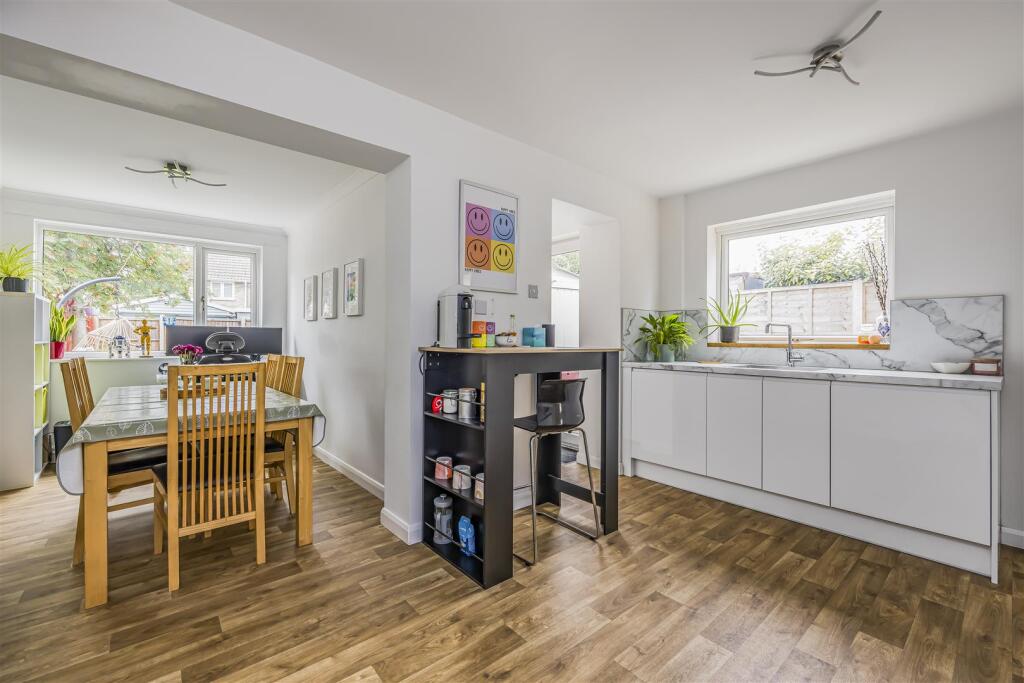 10 Overton Road, Southbourne-PorticoMarketing-Nexa