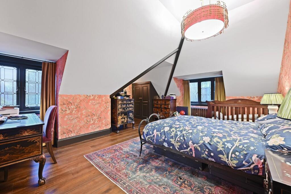 REE - 70C Castlebar Road - Bedroom3 (1).jpg