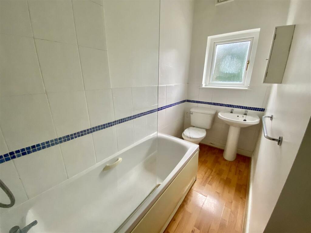 Bramleys Estate Agents - Greenside Road - Mirfield