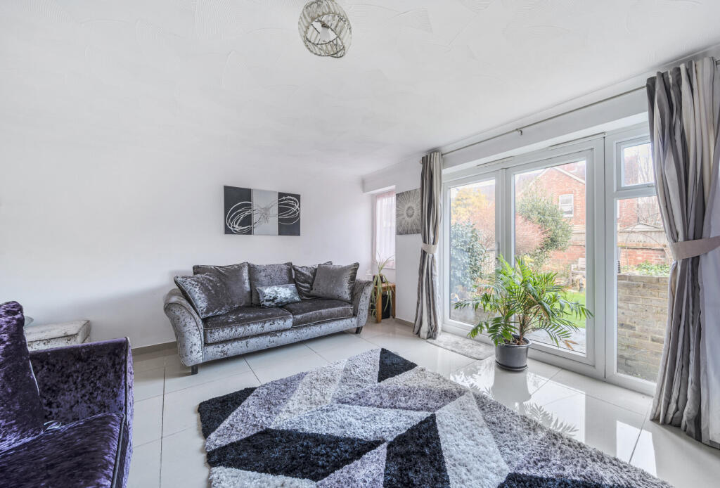 1387019-15-693fef...