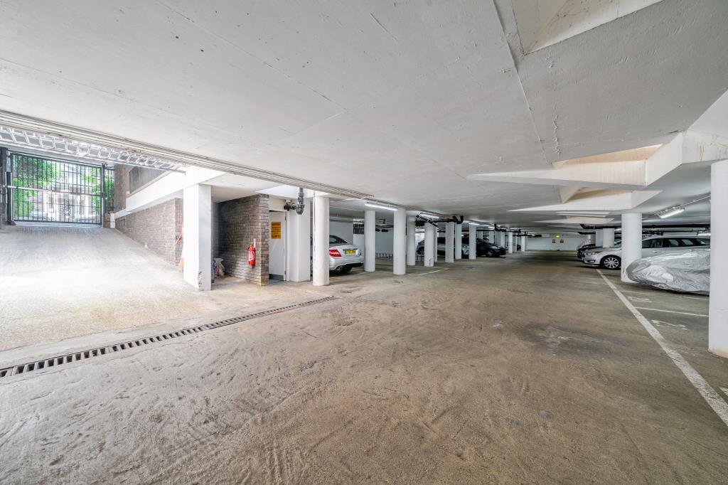 Garage Space 27